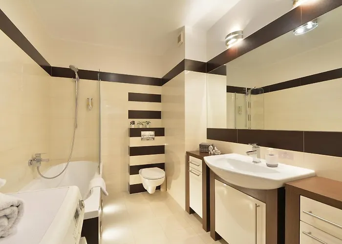 North Muszelkowa 2 *